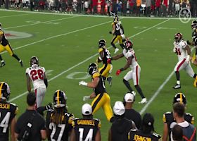 Lew Nichols III displays elite vision and contact-balance on 37-yard rush